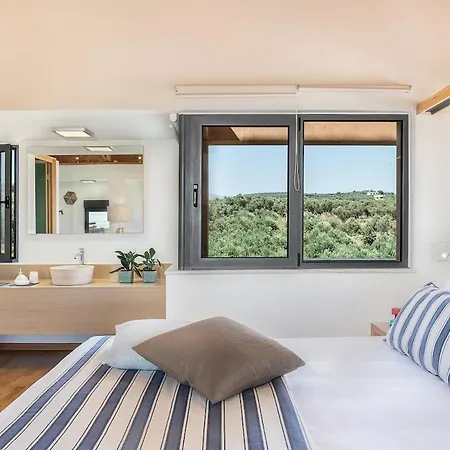 Annaniko Villa, Amazing Views, Spacious Pools * Gerani (Chania)