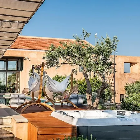 Annaniko Villa, Amazing Views, Spacious Pools ヴィラ *